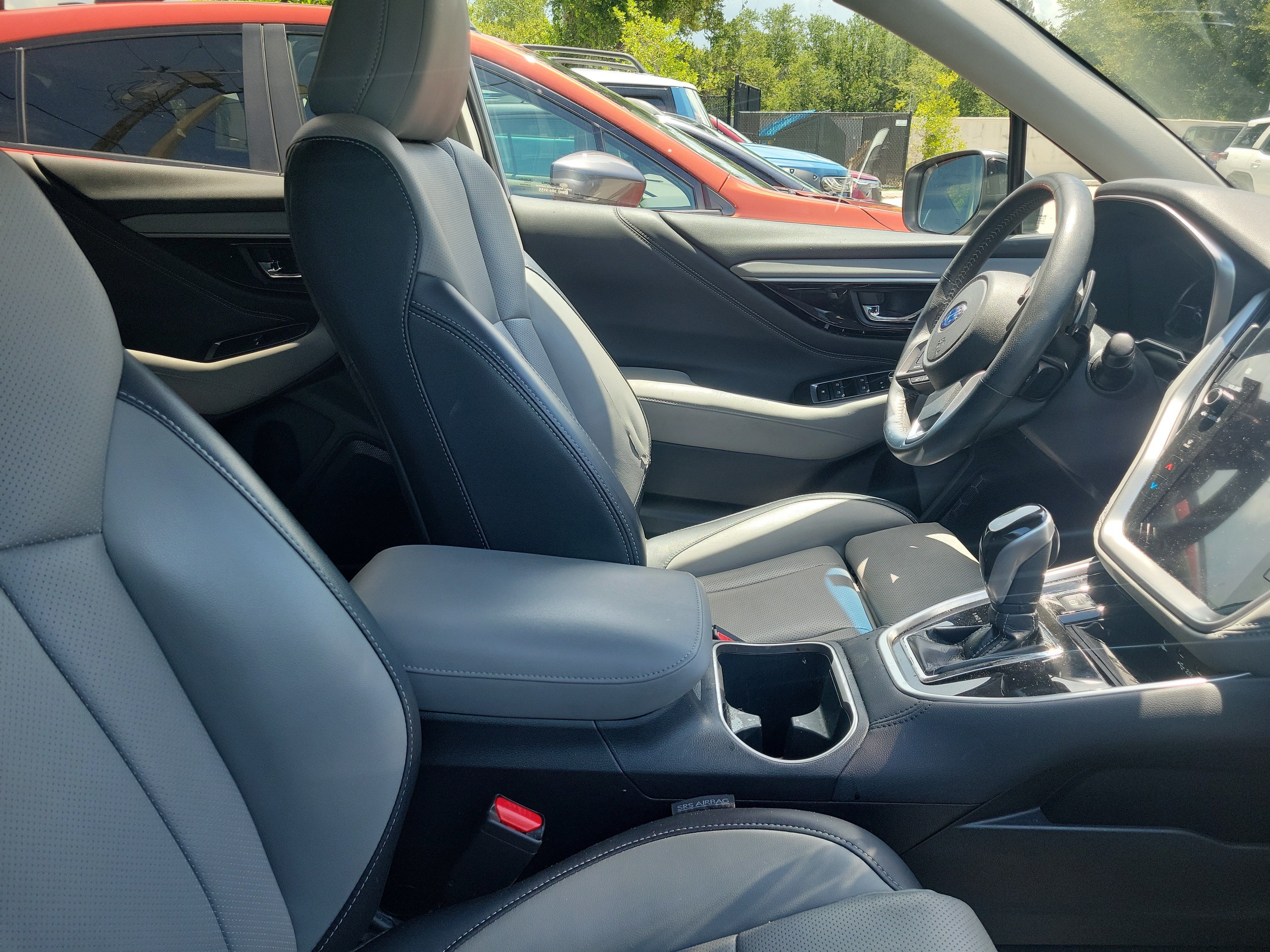 Used 2020 Ice Silver Metallic Subaru Limited image 9