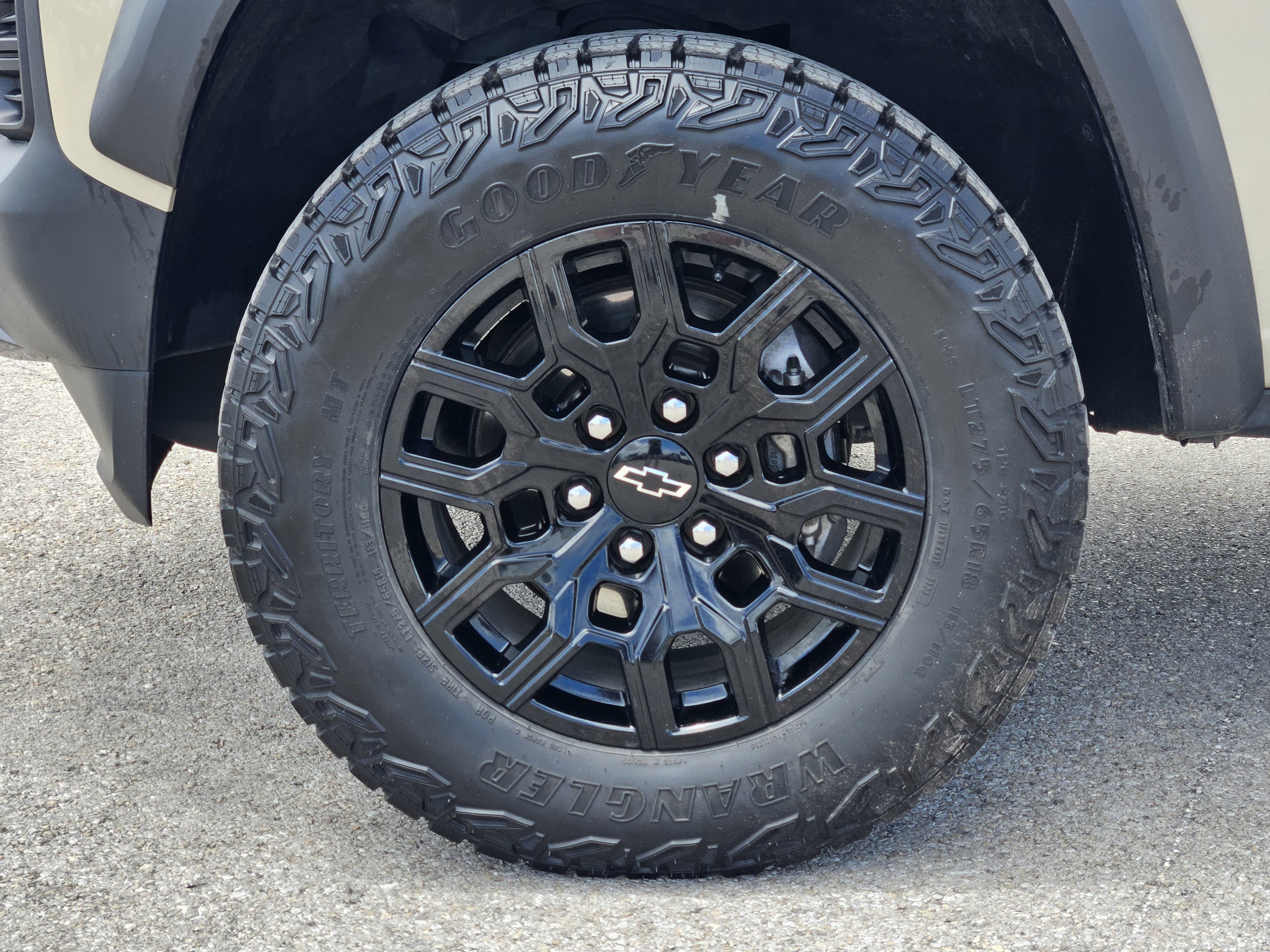 Used 2023 Sand Dune Metallic Chevrolet Trail Boss image 10
