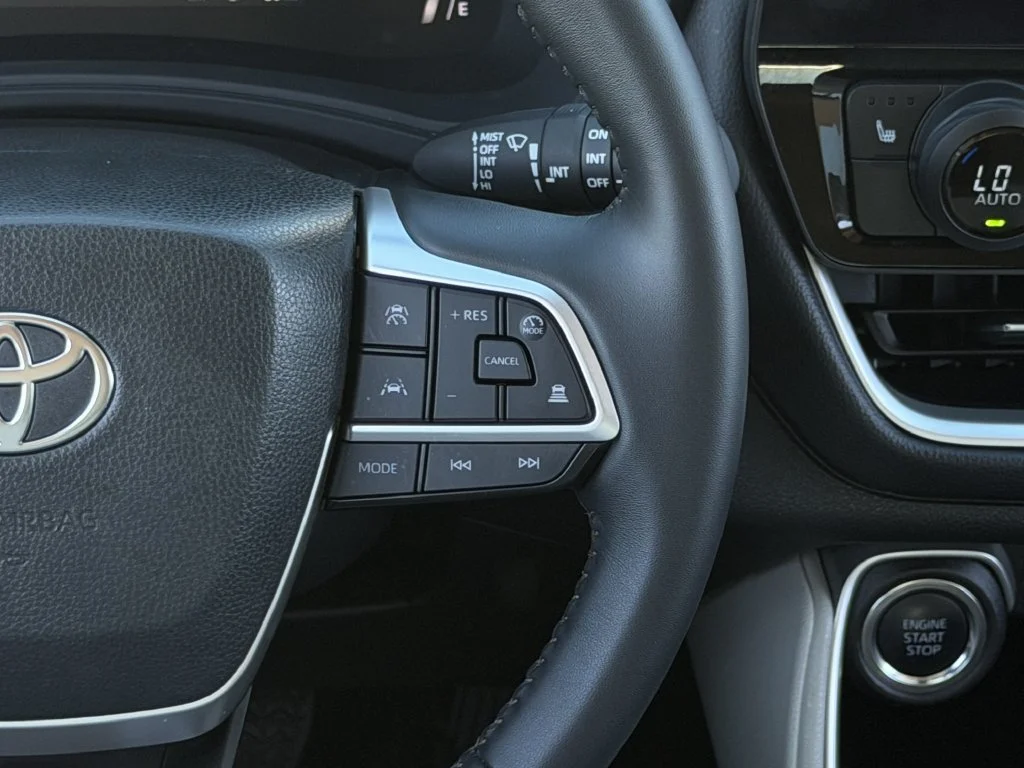 Used 2026 White Toyota XLE image 15