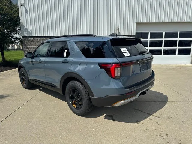 New 2026 Vapor Blue Metallic Ford Tremor image 39