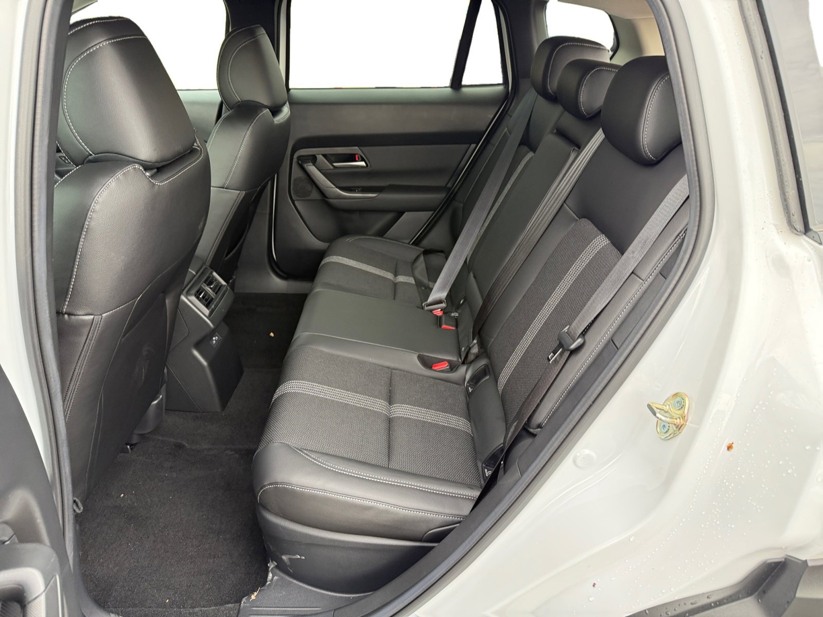 2026 Mazda CX-50 Preferred - Photo 16