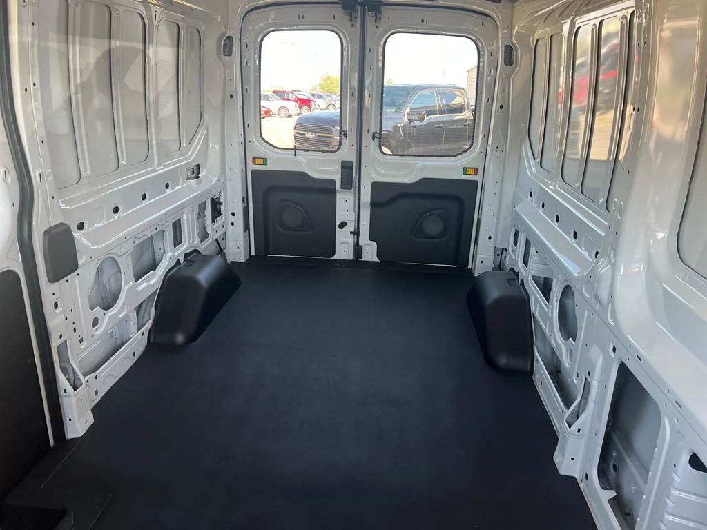 New 2026 Oxford White Ford Cargo Van image 17