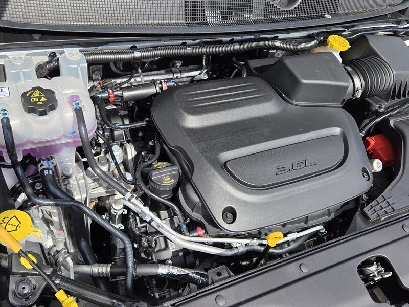 2026 Chrysler Pacifica Select - Photo 20