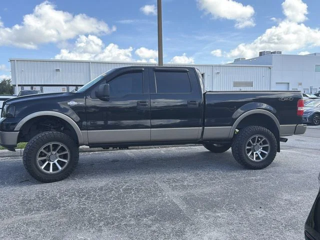 Used 2006 Black Ford King Ranch image 2