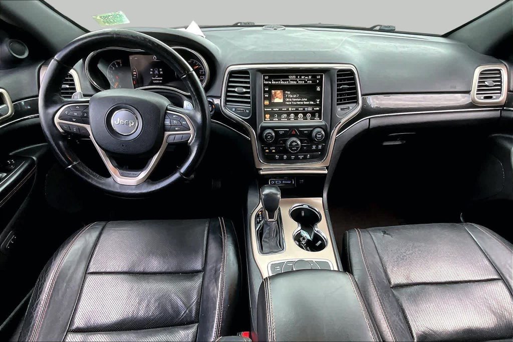 Used 2017 Silver Jeep Limited image 16