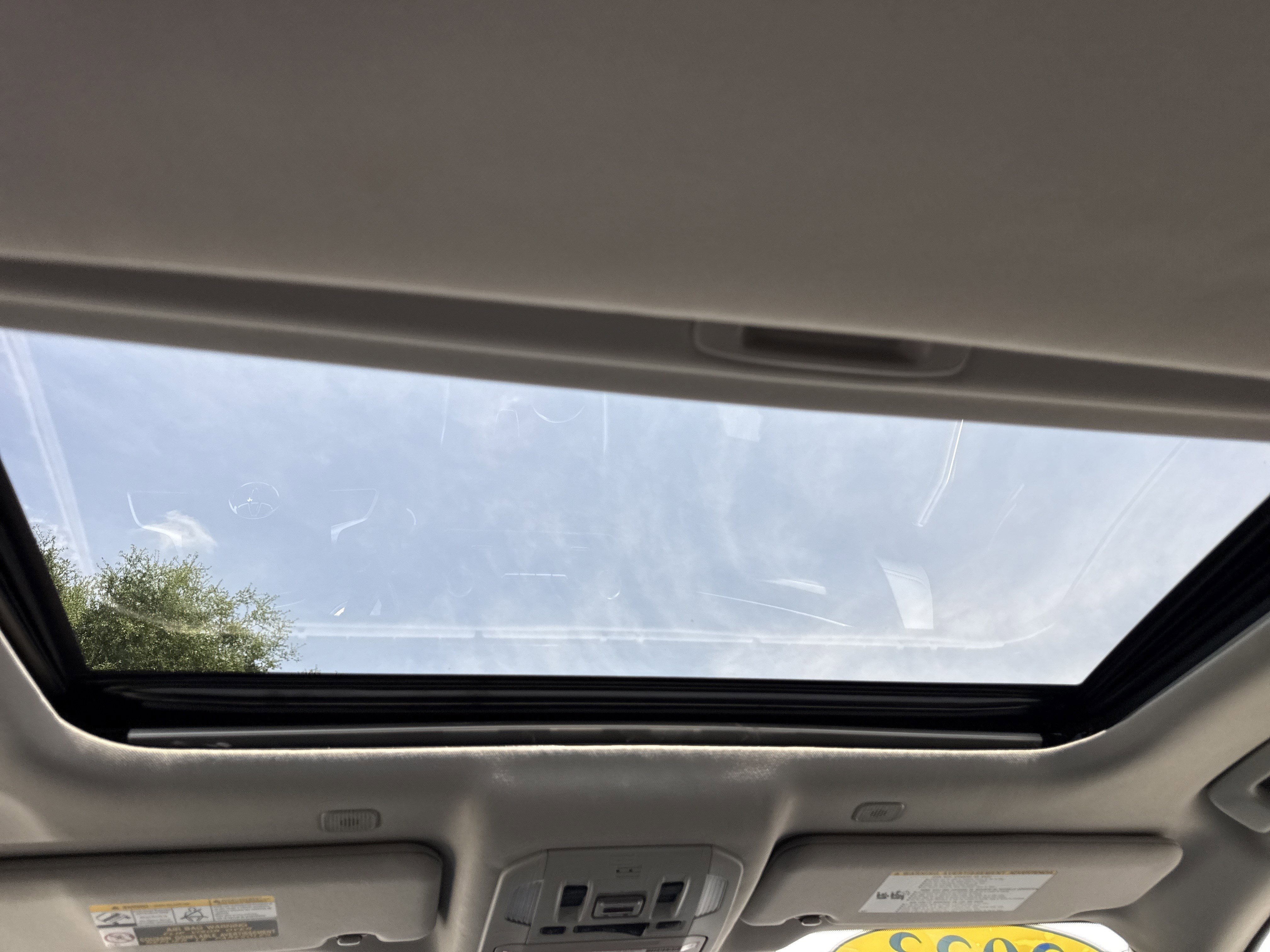 2023 Toyota Highlander XLE - Photo 18