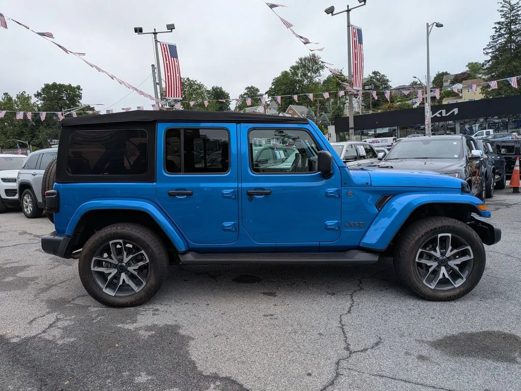 Used 2024 Blue Jeep Sport S 4xe image 5