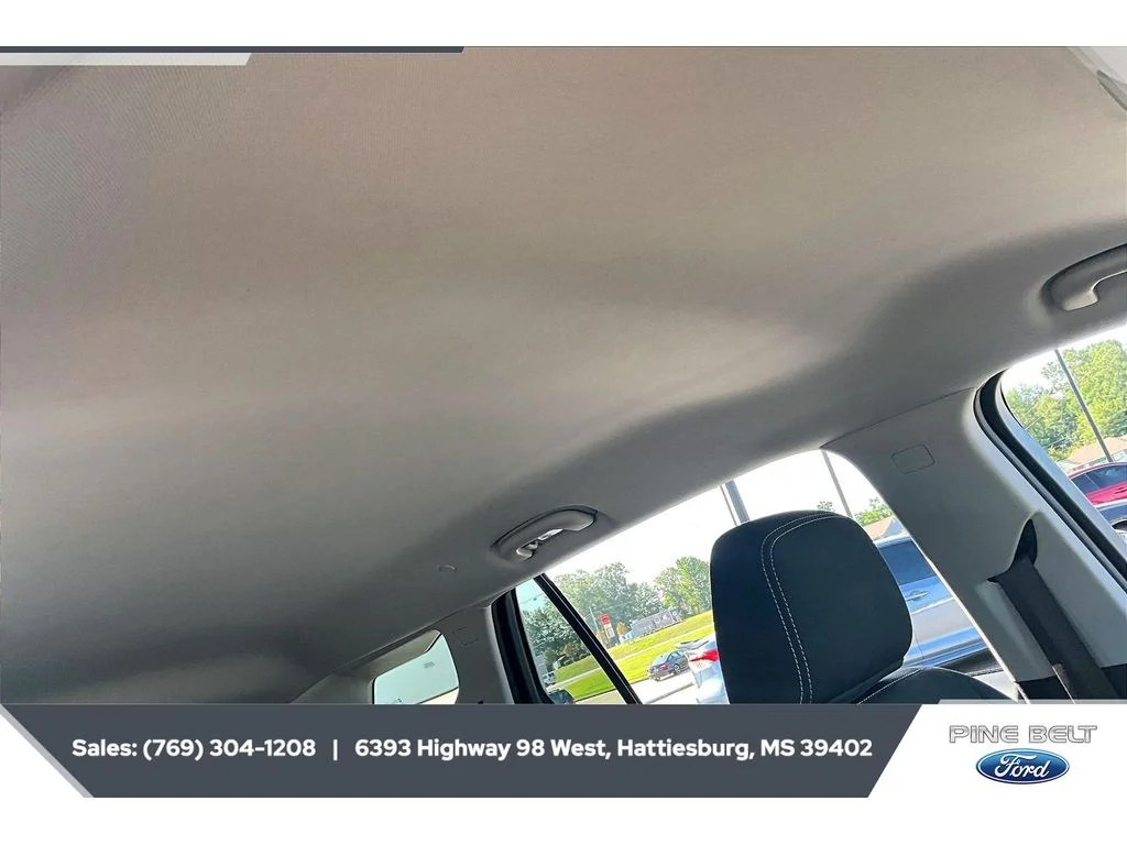 Used 2023 Ebony Twilight Metallic GMC SLE image 17
