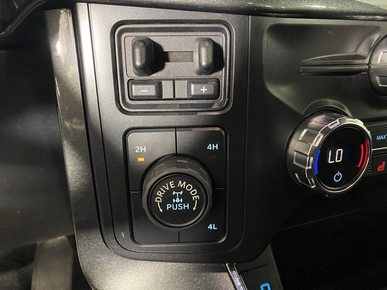 Used 2021 Agate Black Ford XLT image 11