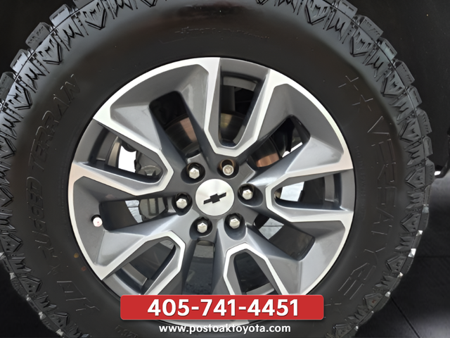 Used 2021 Gray Chevrolet RST image 31