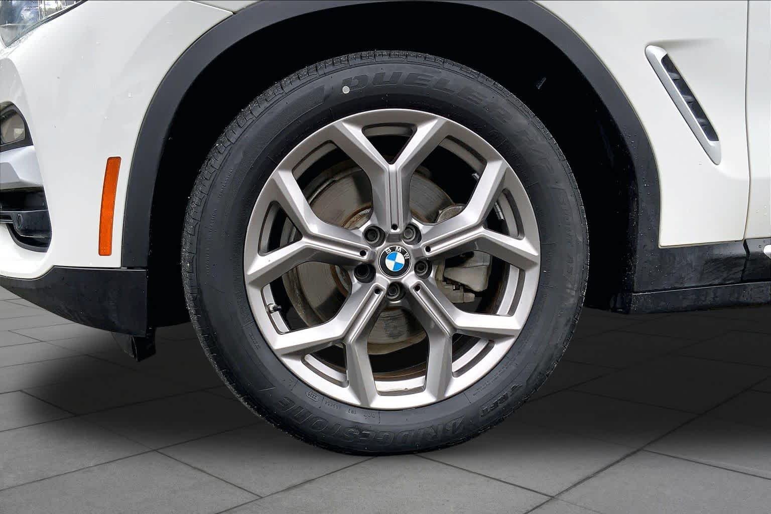 Used 2020 Alpine White BMW xDrive30i image 10