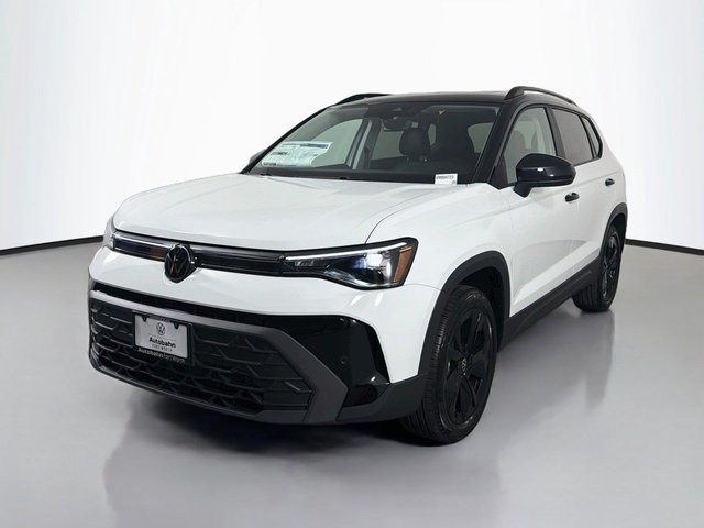 2027 Volkswagen Taos SE Black