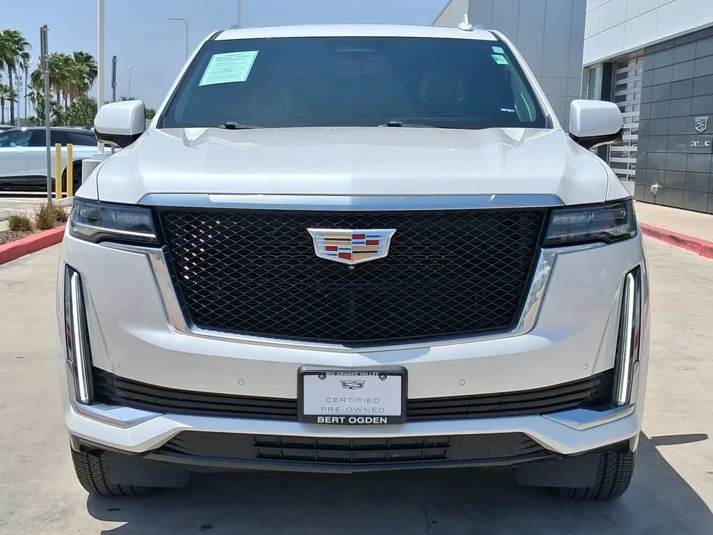 Used 2022 CRYSTAL WHITE TRICOAT Cadillac Premium Luxury image 2