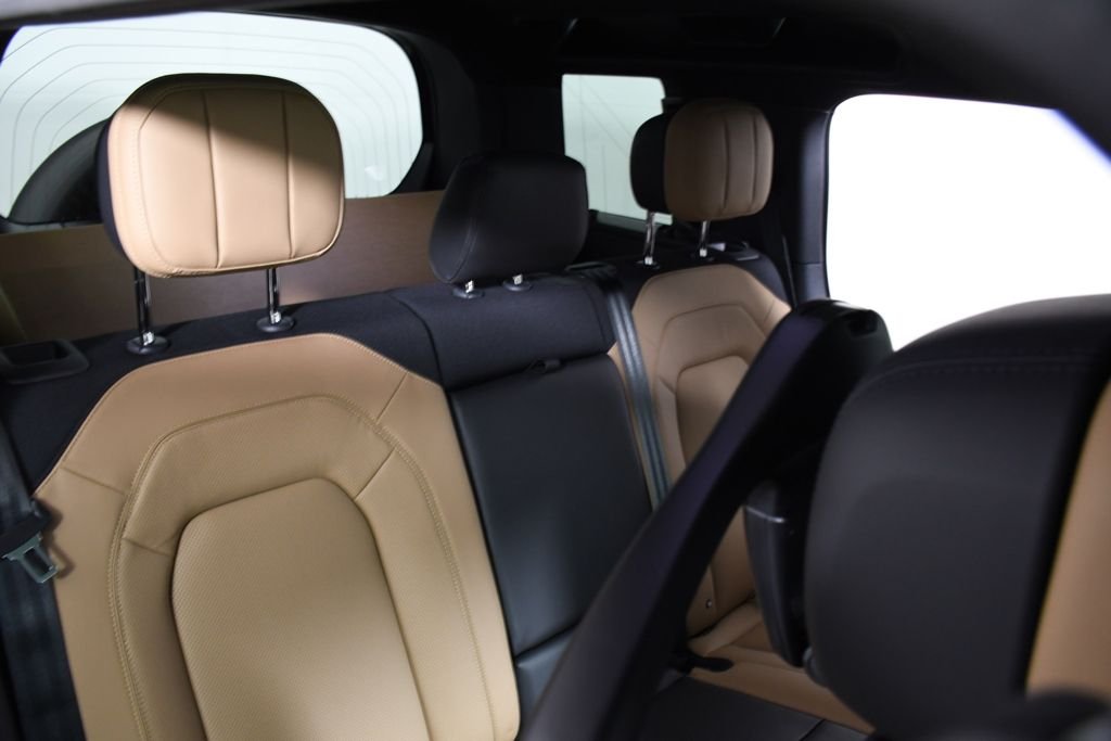 New 2026 Santorini Blk Land Rover X image 23