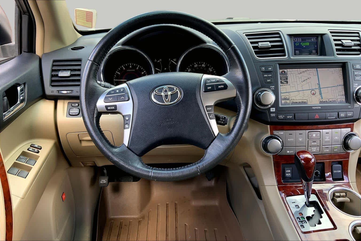Used 2012 Blizzard Pearl Toyota Limited image 6