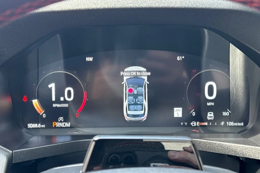 2025 Ford Explorer ST - Photo 26