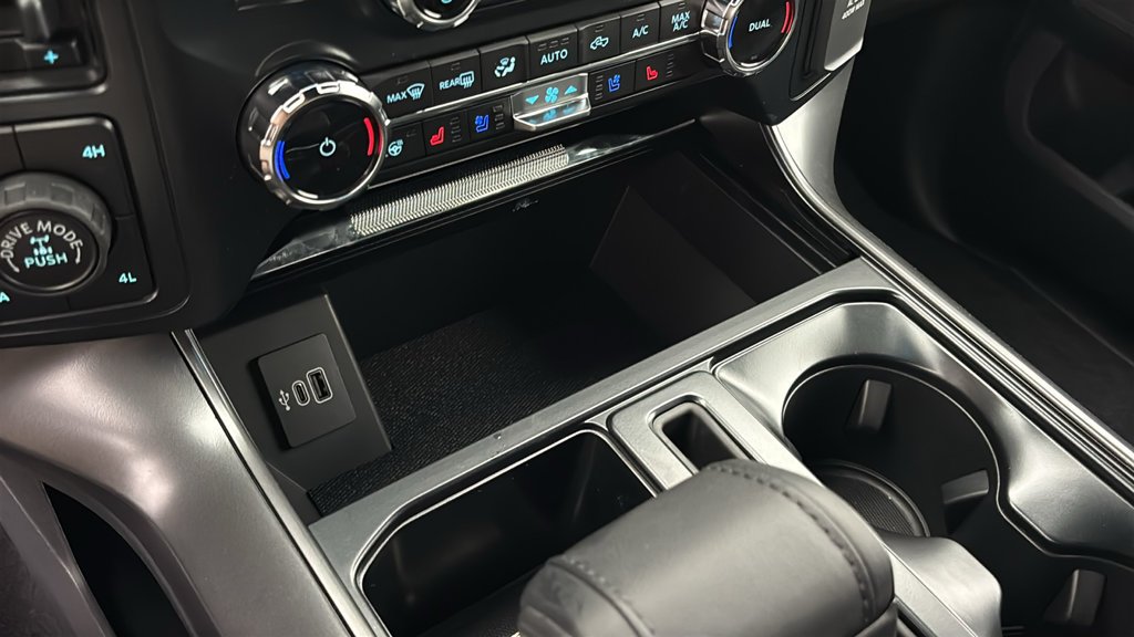 New 2026 Iconic Silver Metallic Ford Lariat image 19