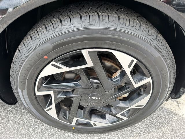 Used 2023 Black Kia SX-Prestige image 12