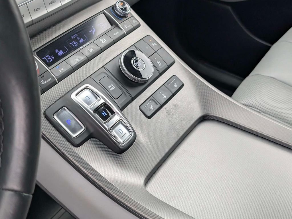 Used 2021 Silver Hyundai SEL image 21
