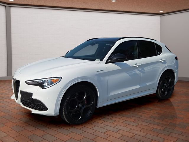 Used 2022 White Alfa Romeo Veloce image 3