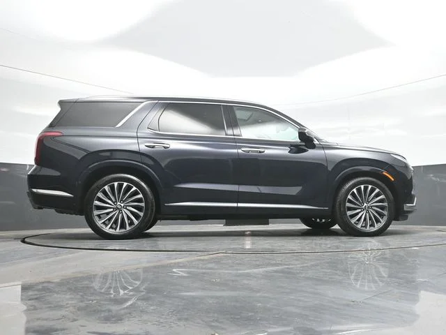 Used 2024 White Hyundai Calligraphy image 25