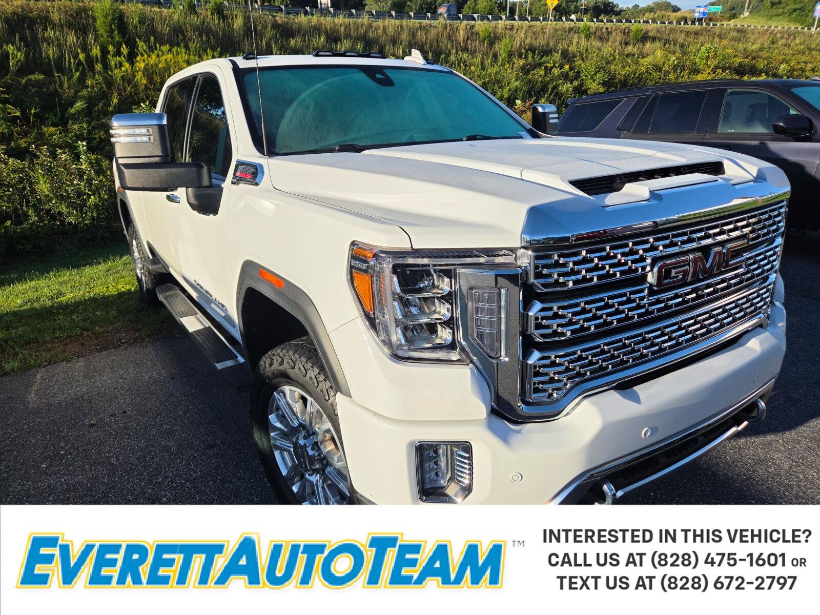 Used 2022 SUMMIT WHITE GMC Denali image 1