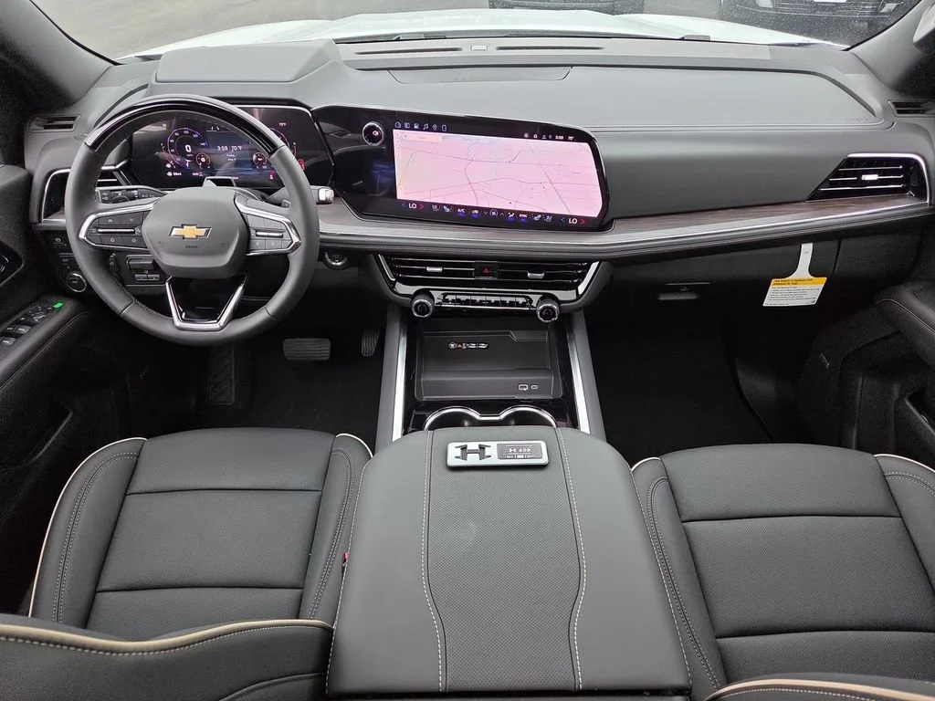 New 2026 Polar White Tricoat Chevrolet Premier image 13