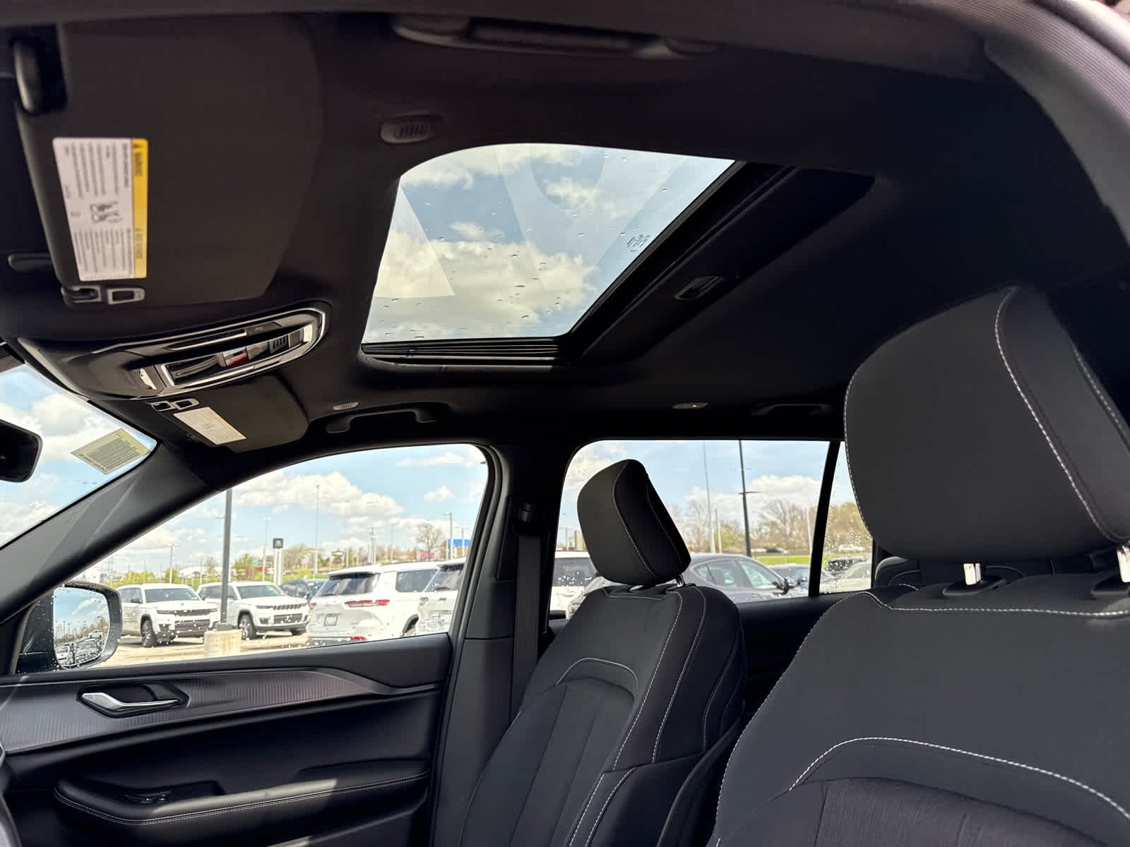 2025 Jeep Grand Cherokee L Laredo - Photo 23