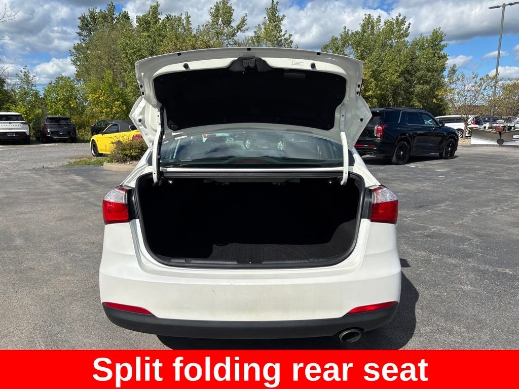 Used 2016 White Kia EX image 16