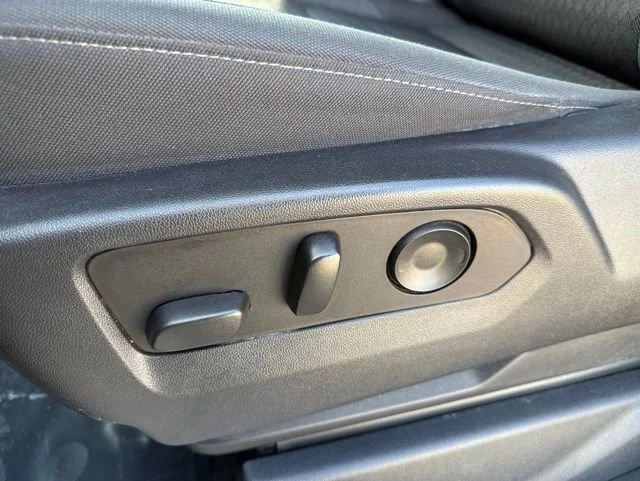 Used 2022 Titanium Rush Metallic GMC Elevation image 15