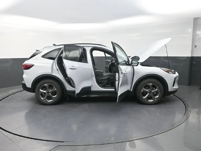 Used 2025 Silver Ford ST-Line Select image 38