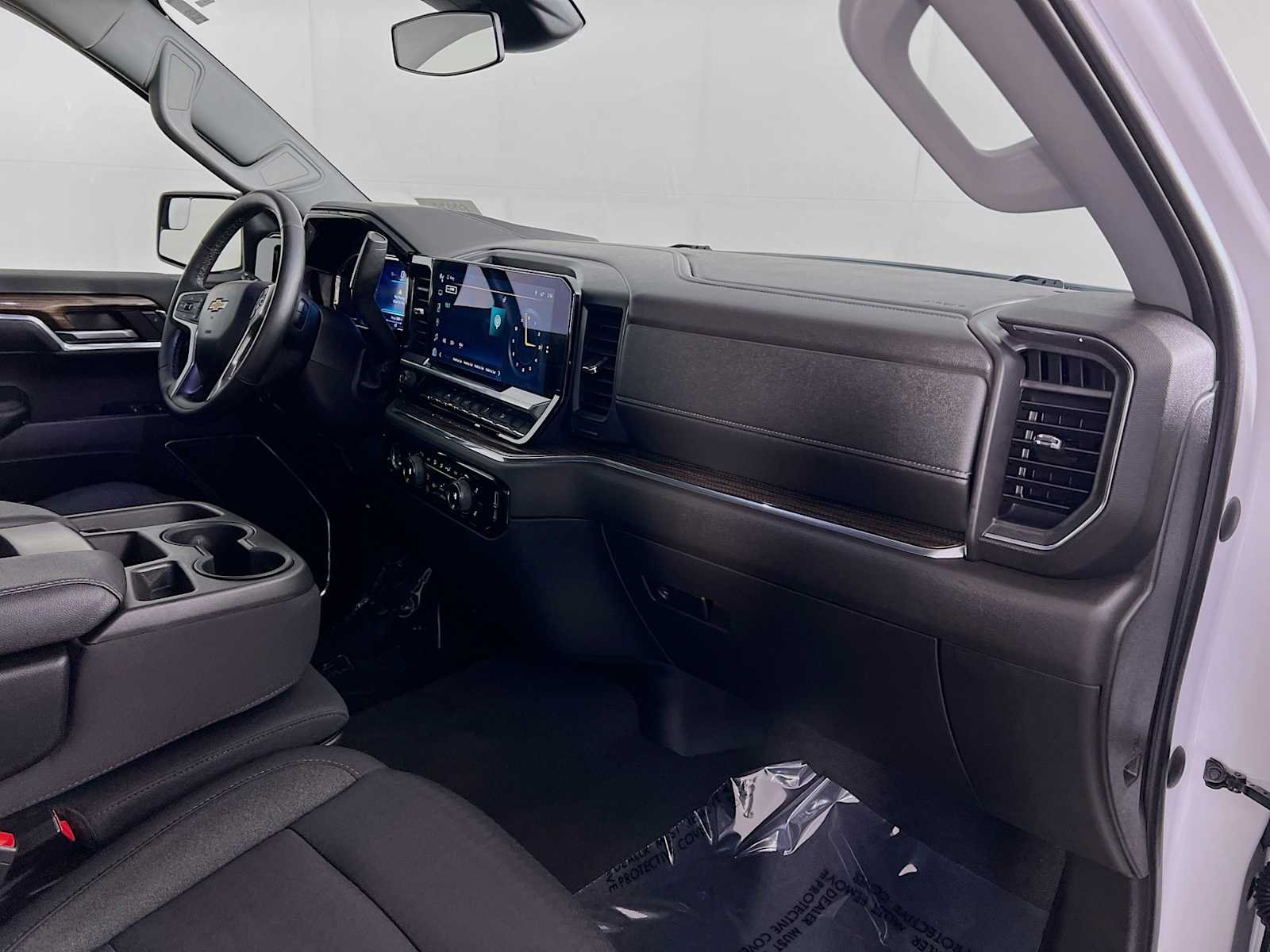 Used 2023 Summit White Chevrolet LT image 27
