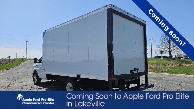 New 2027 Oxford White Ford Base image 5