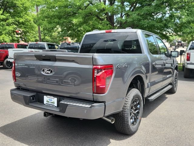 New 2026 Carbonized Gray Metallic Ford XLT image 3