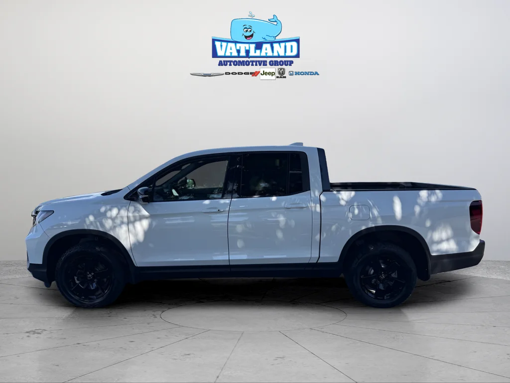New 2026 Platinum White Pearl Honda Black Edition image 2
