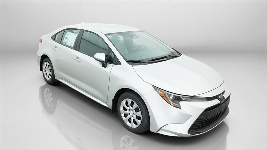 New 2027 Classic Silver Metallic Toyota LE image 5