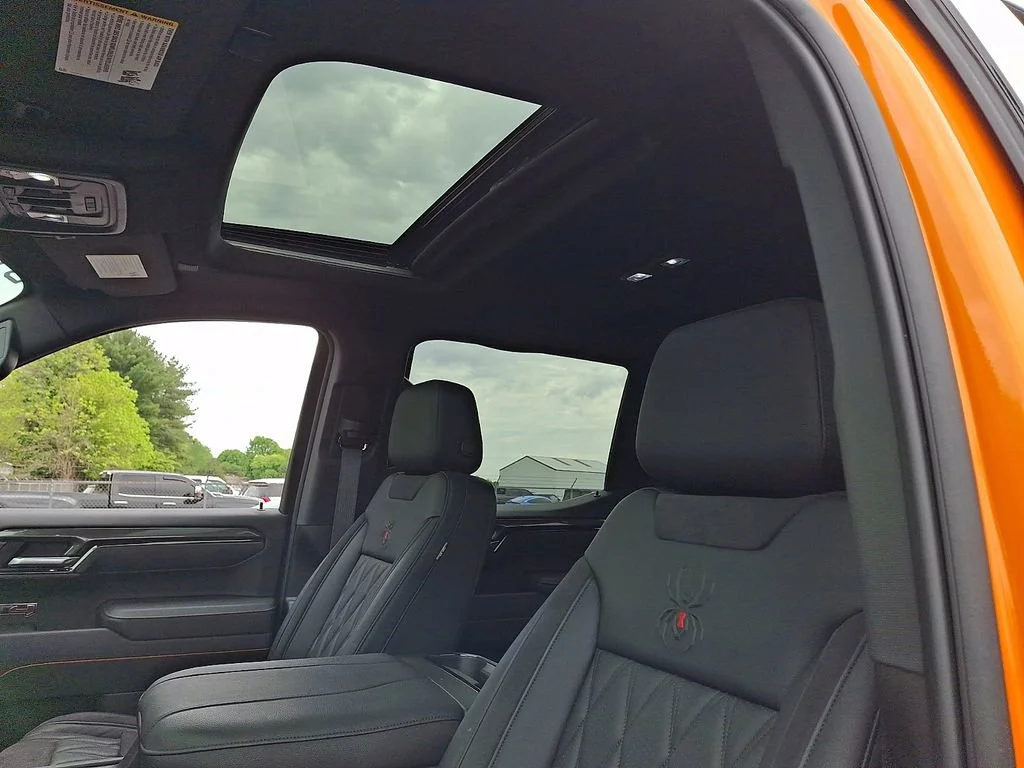 Used 2025 Onyx Black GMC AT4 image 13