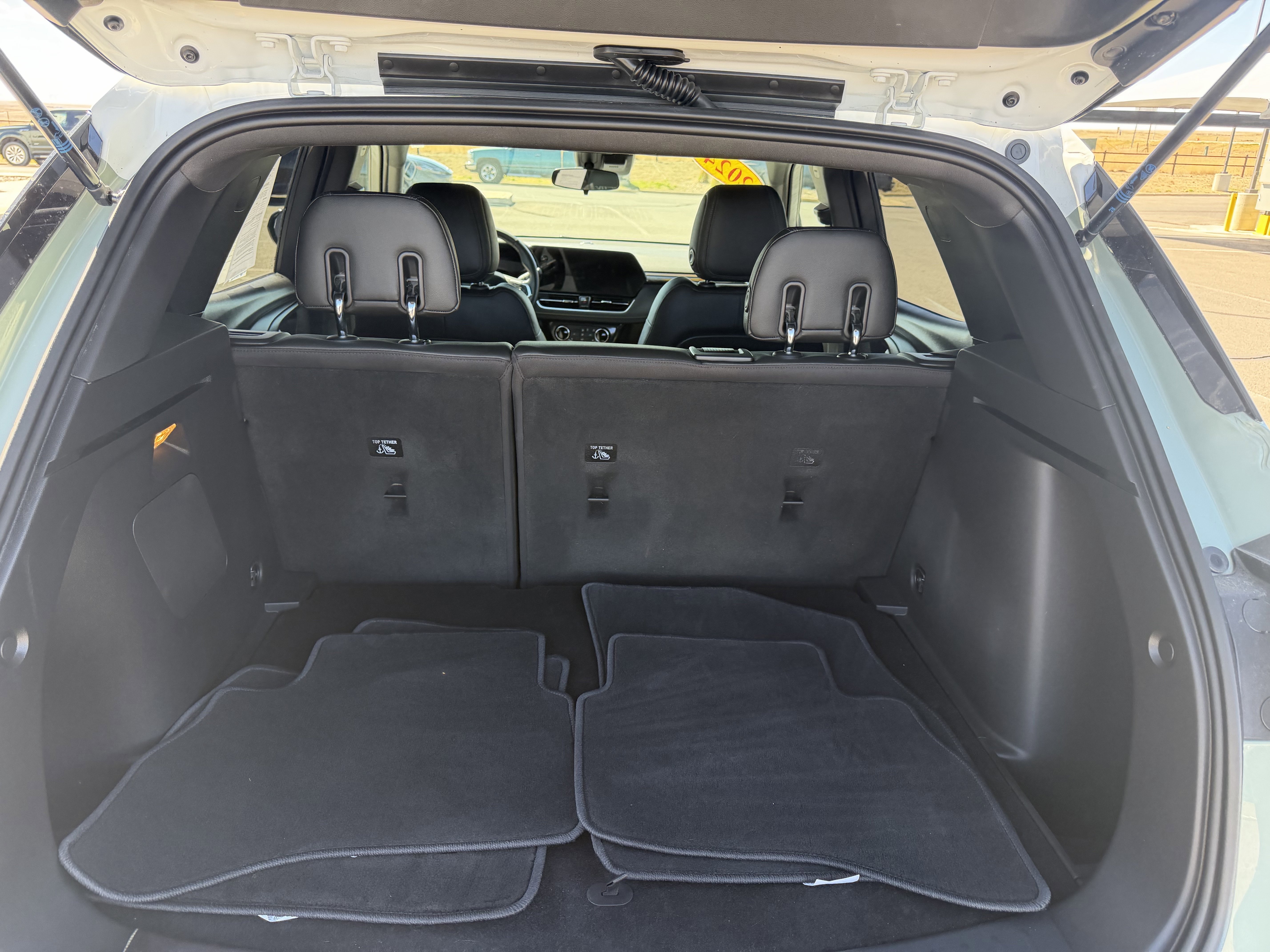 Used 2024 Green Chevrolet ACTIV image 12