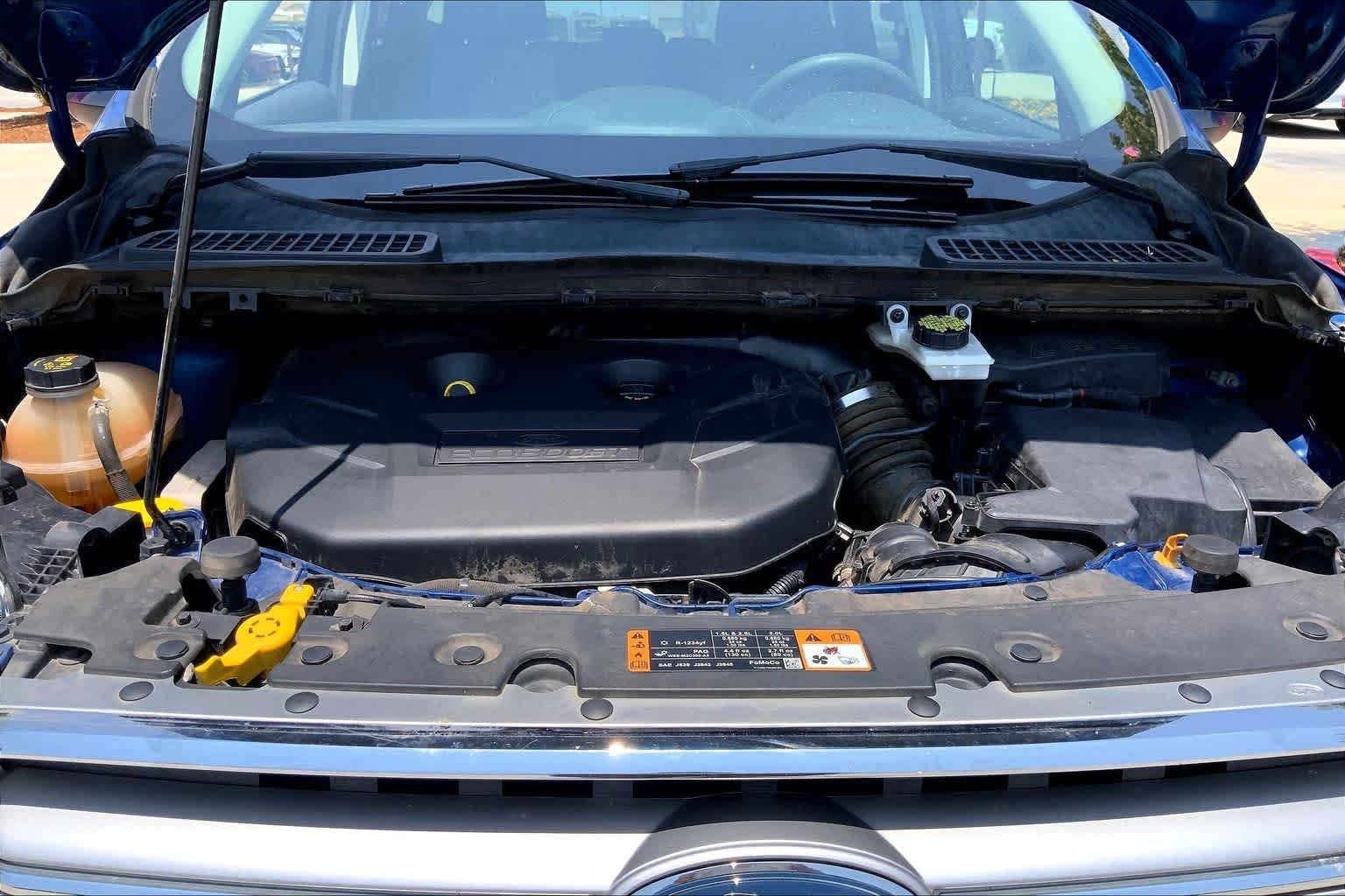 Used 2017 Lightning Blue Metallic Ford SE image 30