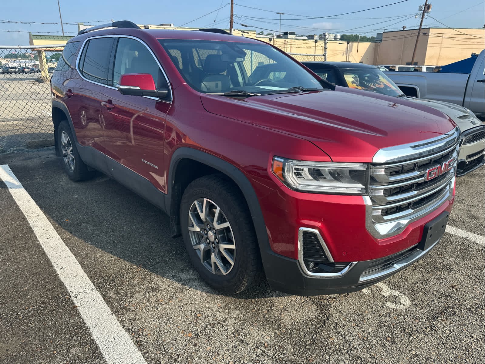 Used 2023 Volcanic Red Tintcoat GMC SLT image 2