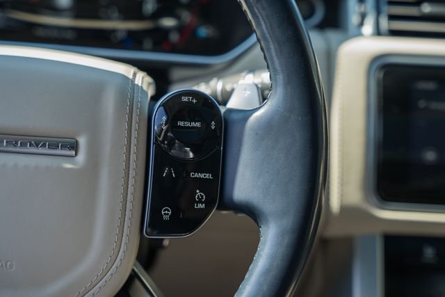 Used 2018 Byron Blue Metallic Land Rover 5.0L V8 Supercharged Autobiography image 31