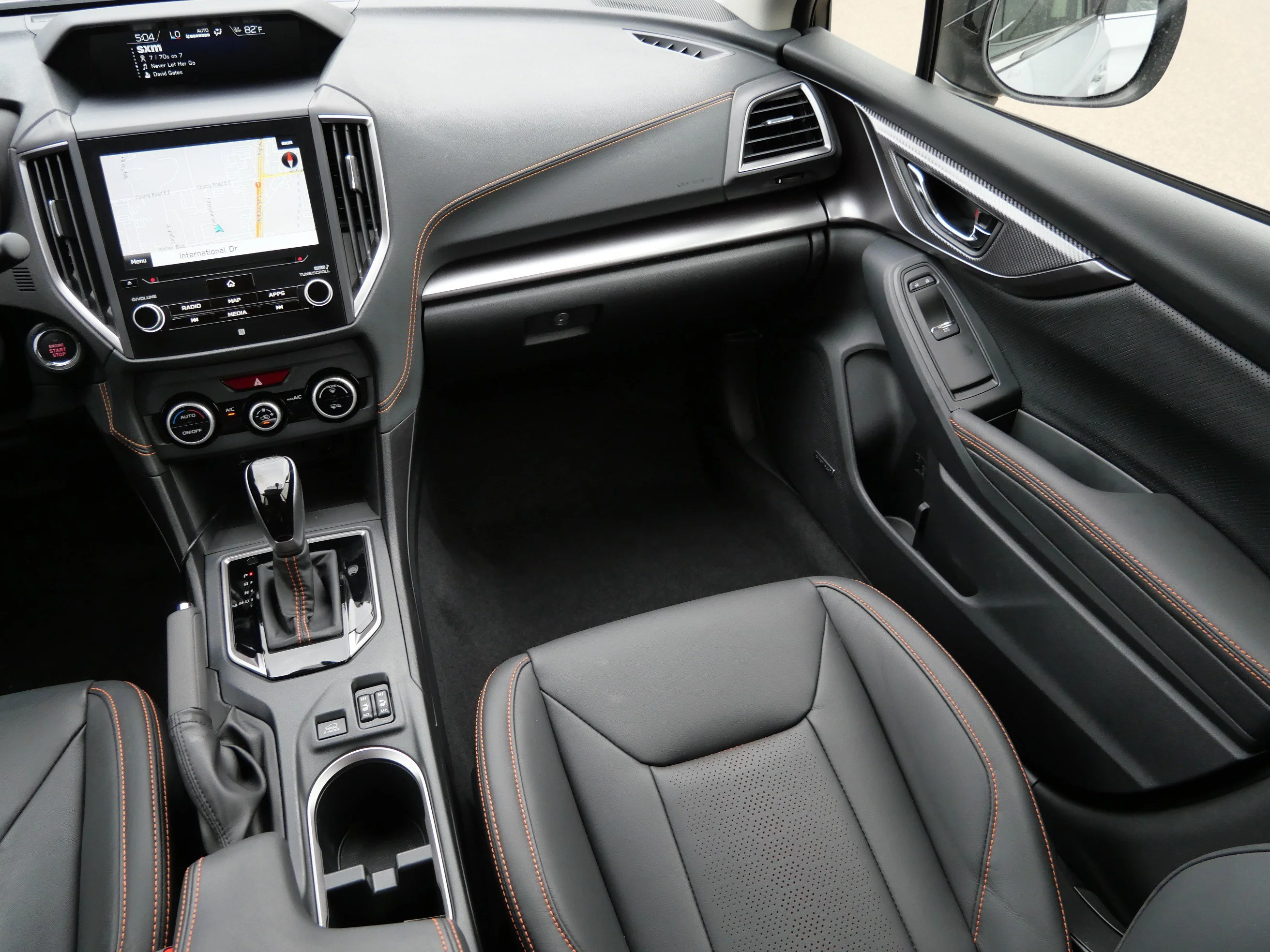 Used 2023 Ice Silver Metallic Subaru Limited image 11