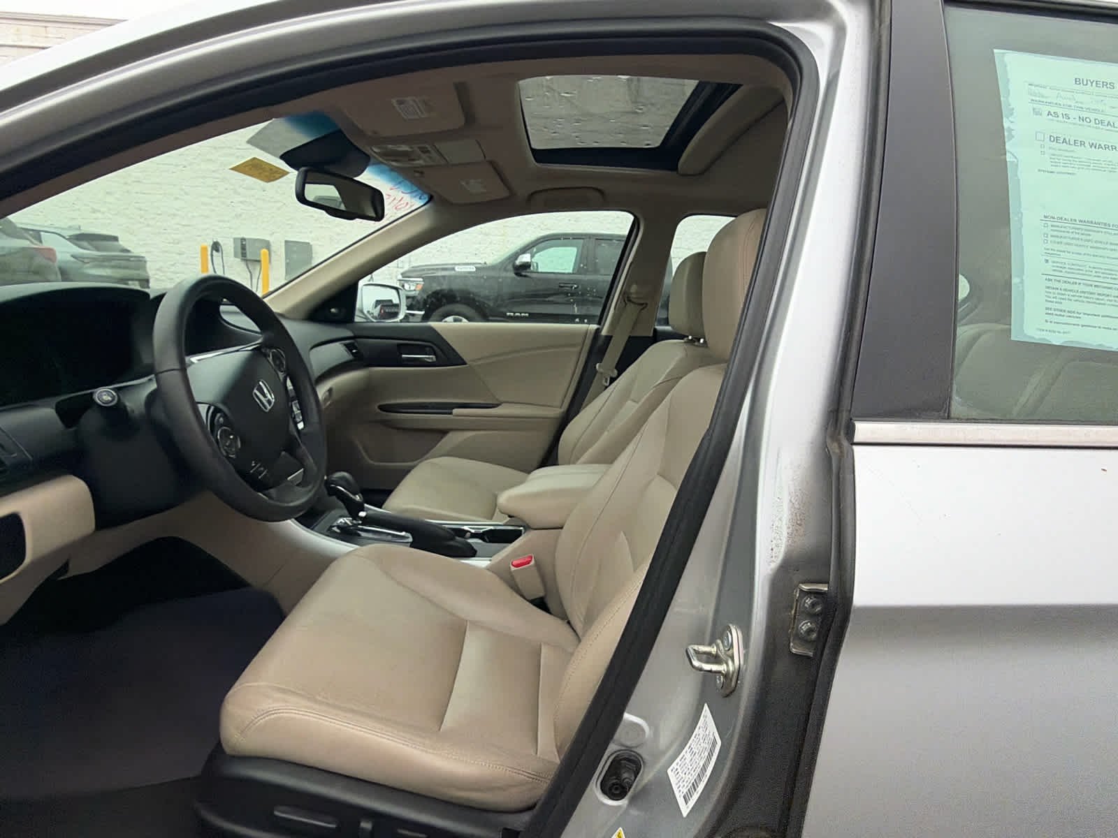 Used 2015  Honda EX-L image 11