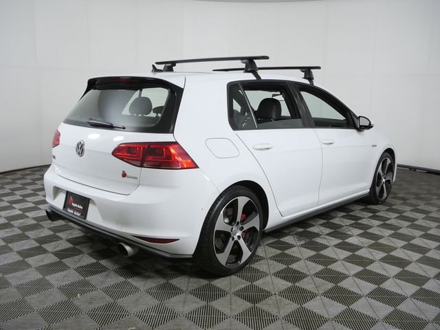 Used 2017 White Volkswagen SE image 9