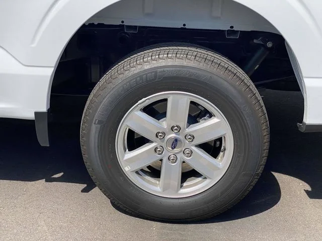 New 2026 Oxford White Ford XLT image 21
