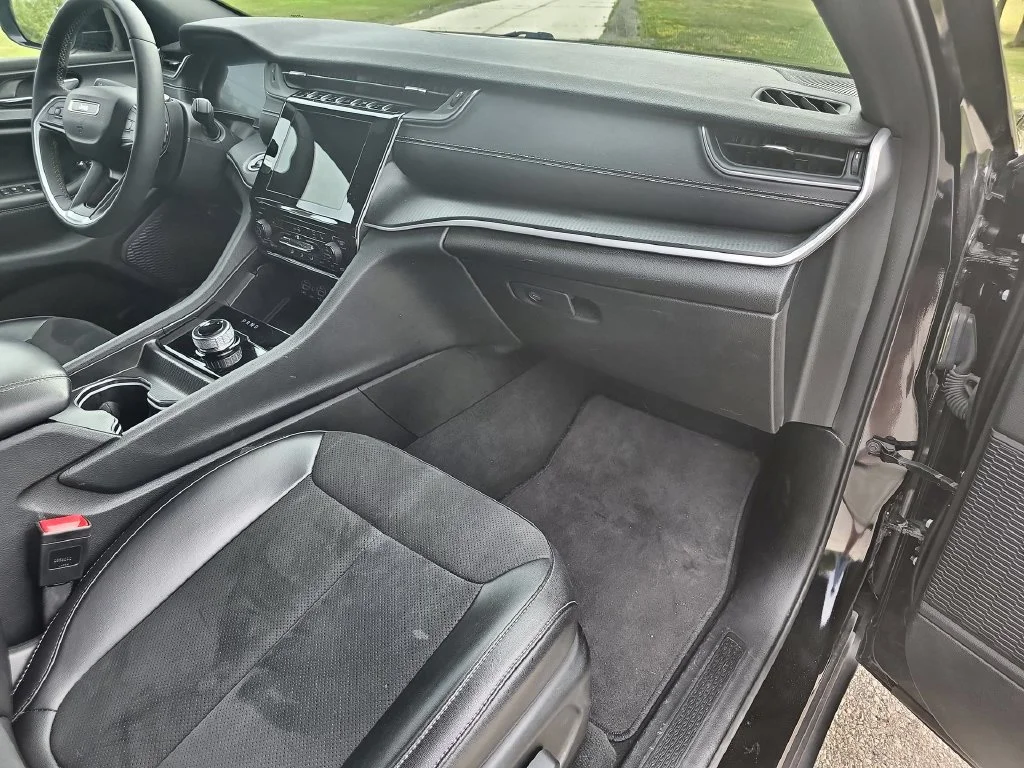 2024 Jeep Grand Cherokee Altitude - Photo 28