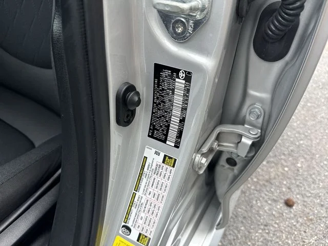 Used 2022 Silver Toyota LE image 34