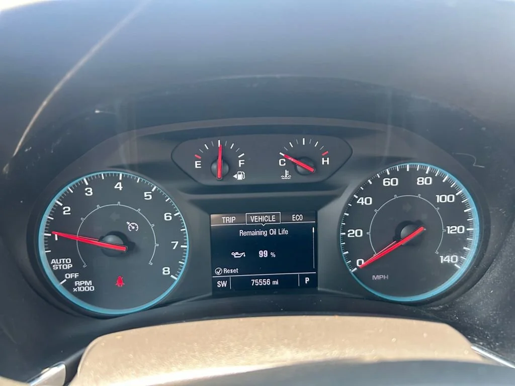 Used 2021 SUMMIT WHITE Chevrolet LS image 18