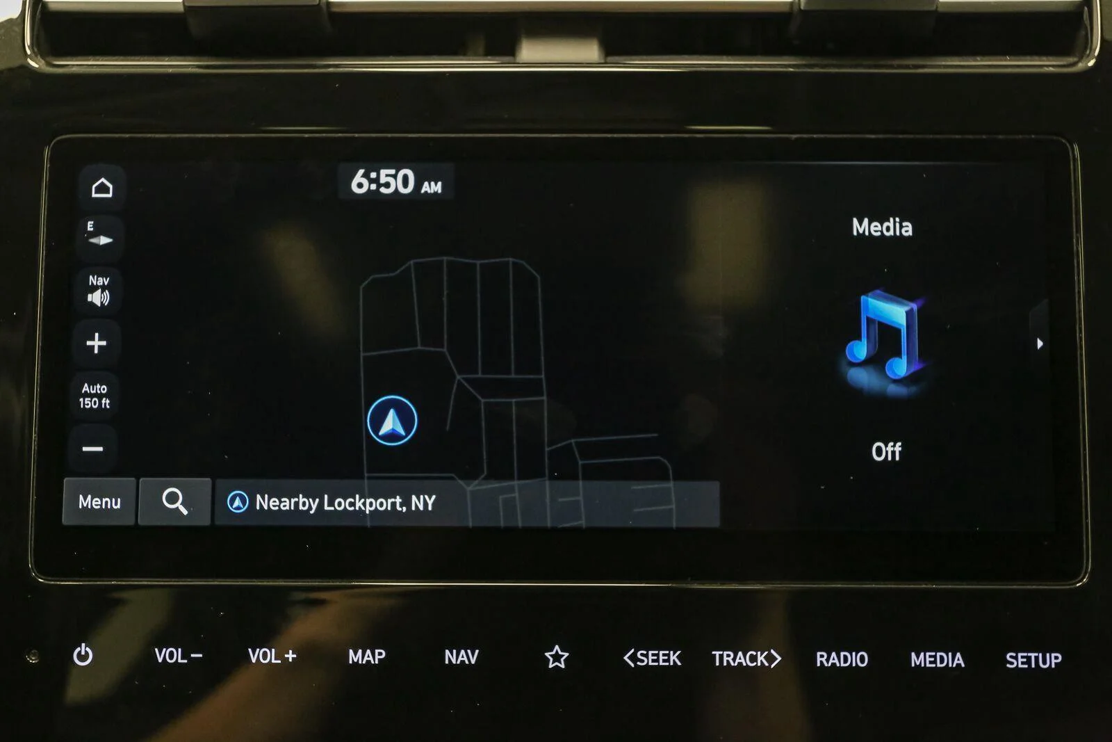 Used 2023 Amazon Gray Hyundai SEL Convenience image 32