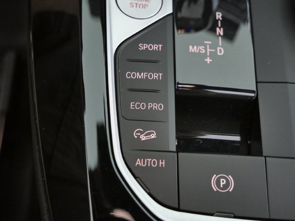 Certified Used 2024 Carbon Black Metallic BMW xDrive30i image 46